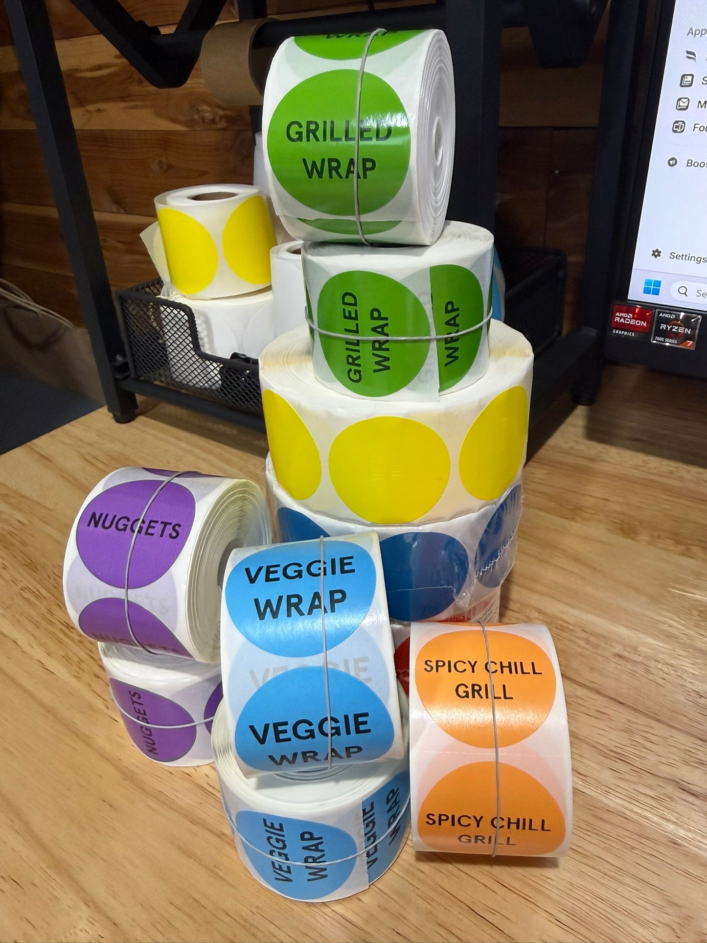 NEW!! Box Meal Labels, 1.5” stickers, 500 per roll